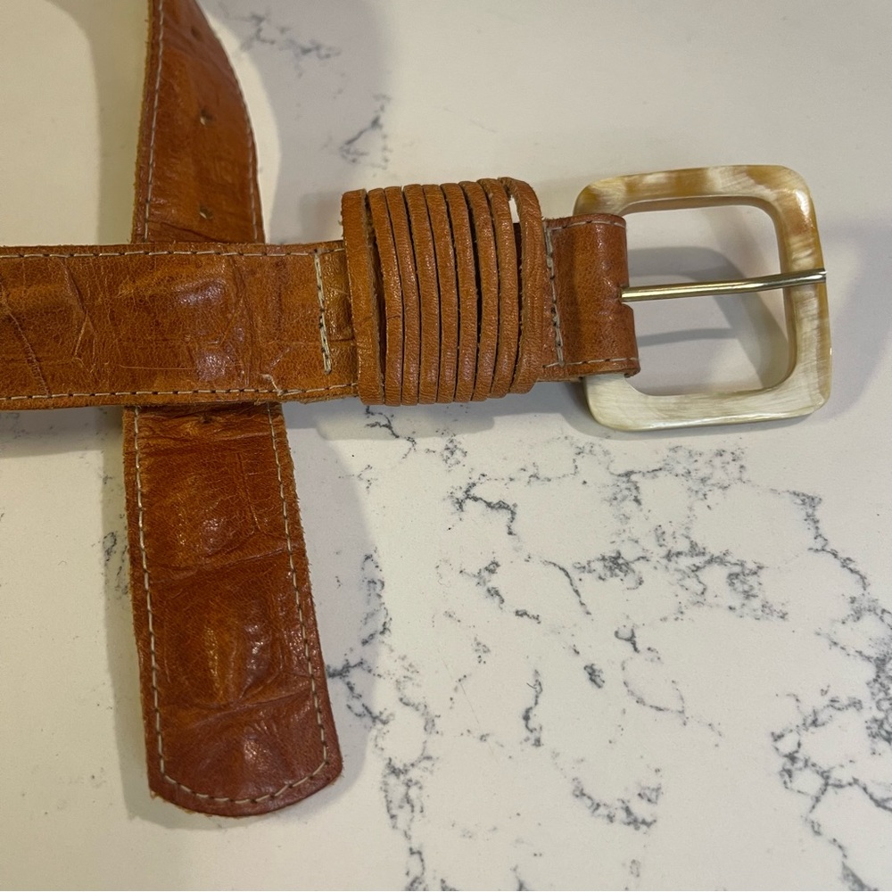 Vintage Genuine Leather Belt with Unique Buckle, size Smalll- 29 inches